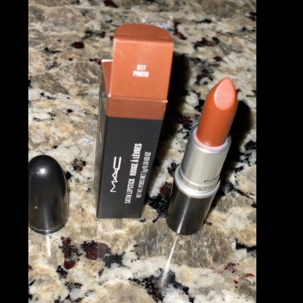 MAC Lipstick PHOTO original Rare Formula Hard To Find